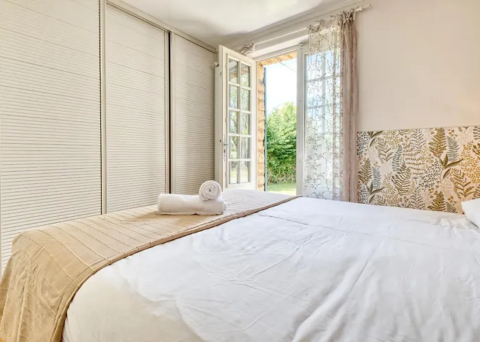 Semesterbostad Les Petites Plumes *