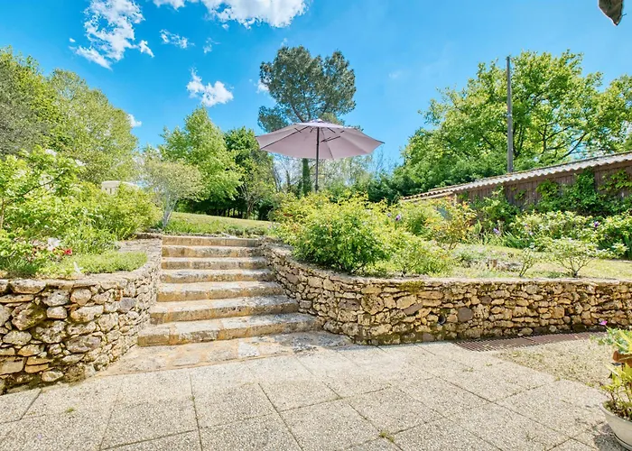 Les Petites Plumes Semesterbostad Meynard