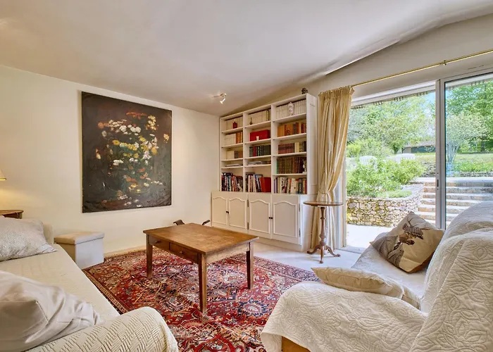 Les Petites Plumes Semesterbostad Meynard